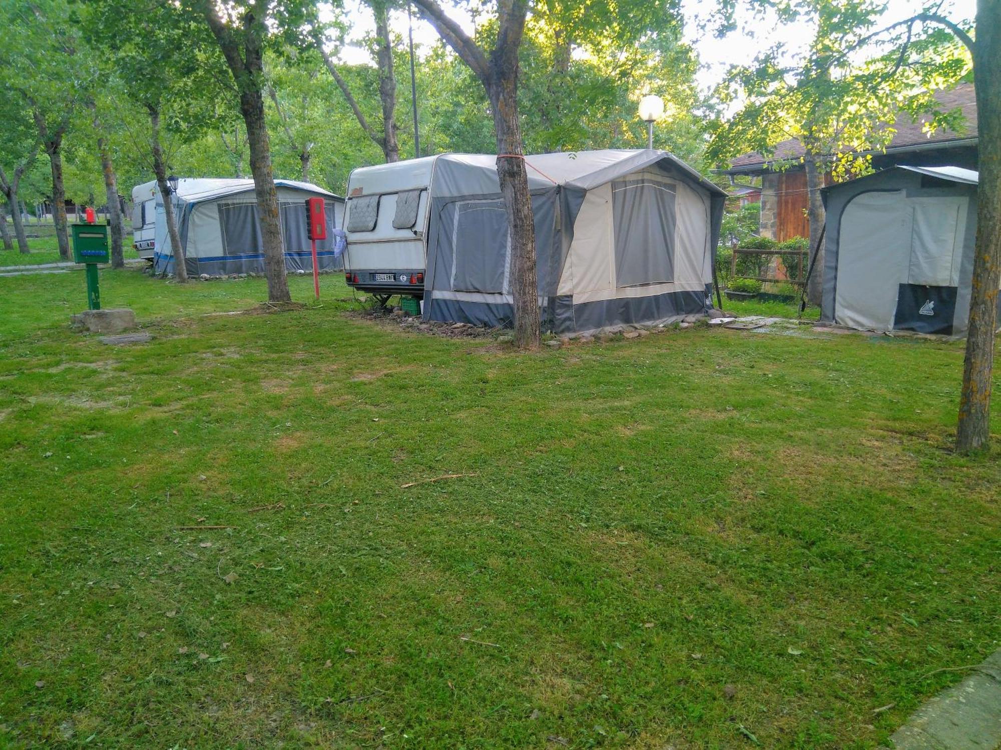 Camping Valle De エチョ エクステリア 写真