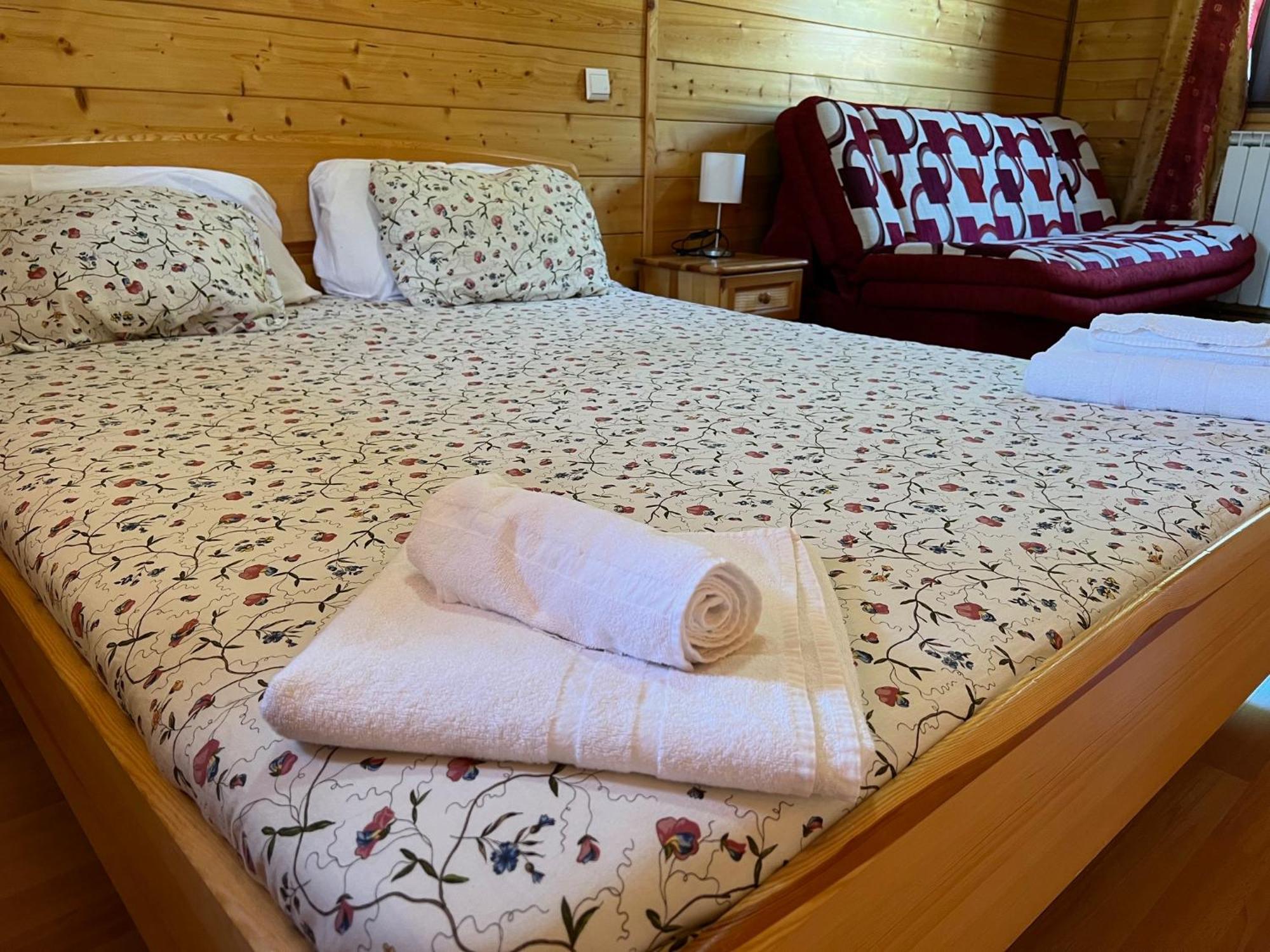 Camping Valle De エチョ エクステリア 写真