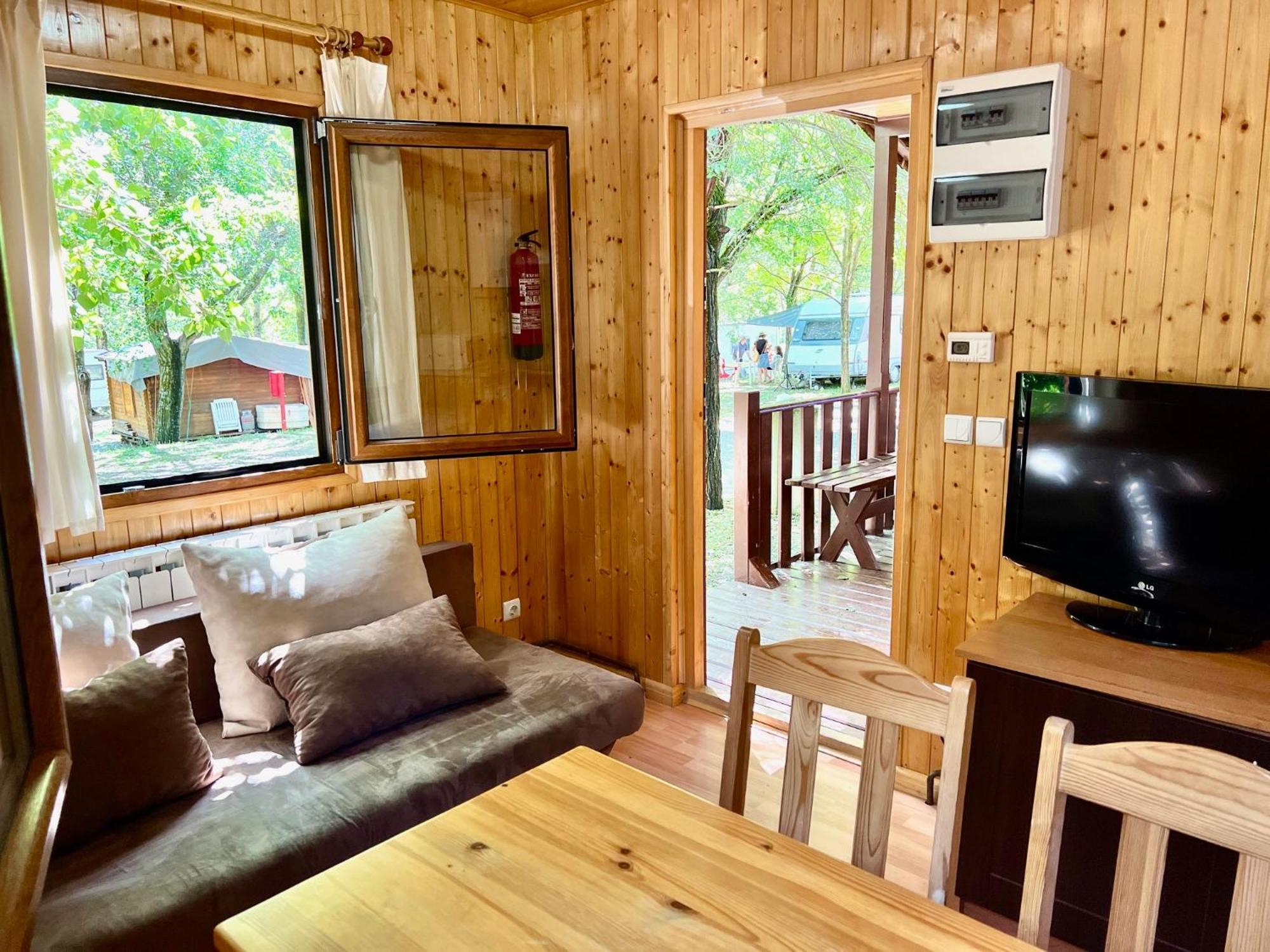Camping Valle De エチョ エクステリア 写真