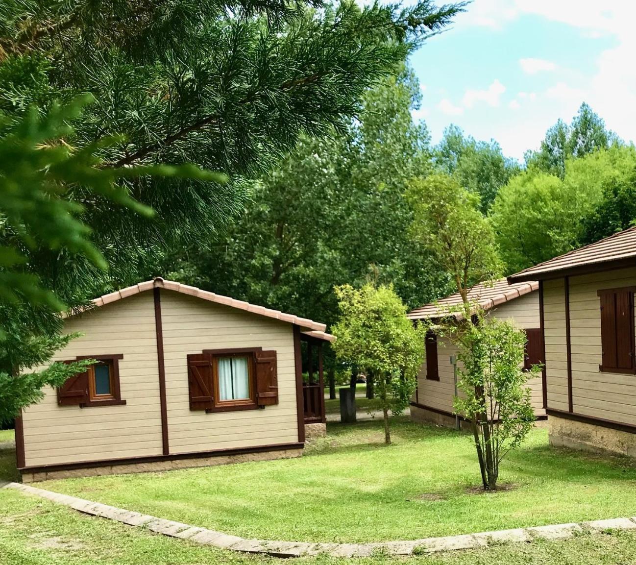 Camping Valle De エチョ エクステリア 写真