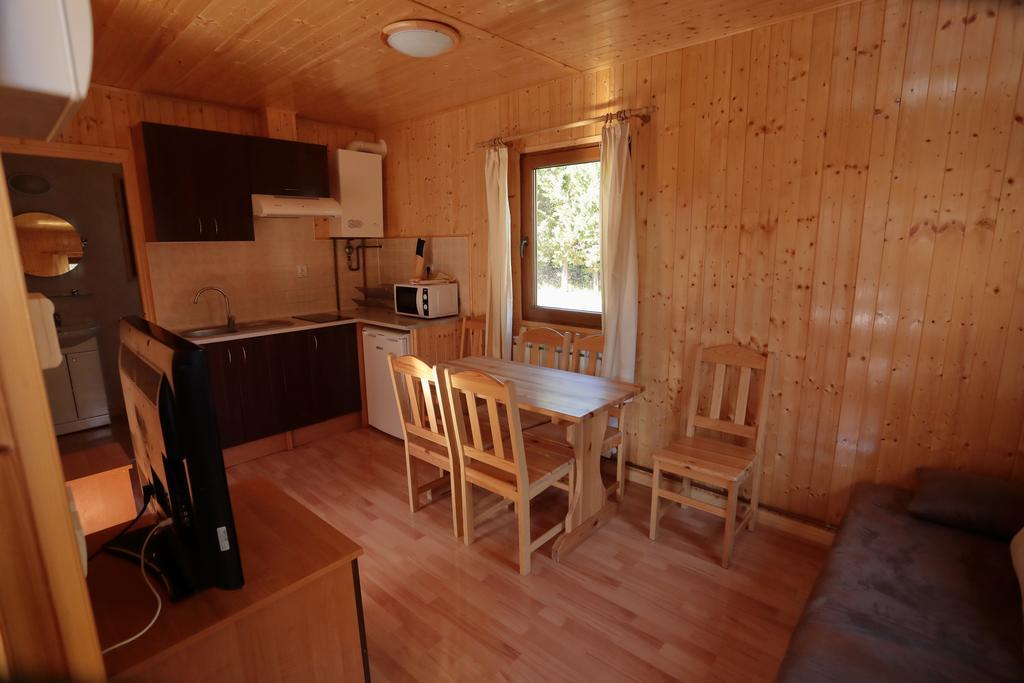 Camping Valle De エチョ エクステリア 写真